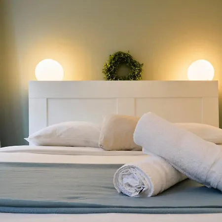 Διαμέρισμα Spacious One Bedroom Ideally Located Λιλ