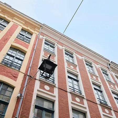 Apartment Spacious One Bedroom Ideally Located Lille