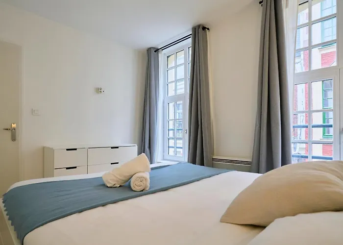 Lejlighed Spacious One Bedroom Ideally Located *