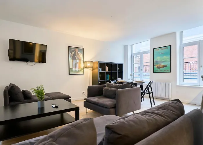 Lejlighed Spacious One Bedroom Ideally Located *