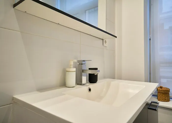 Lejlighed Spacious One Bedroom Ideally Located